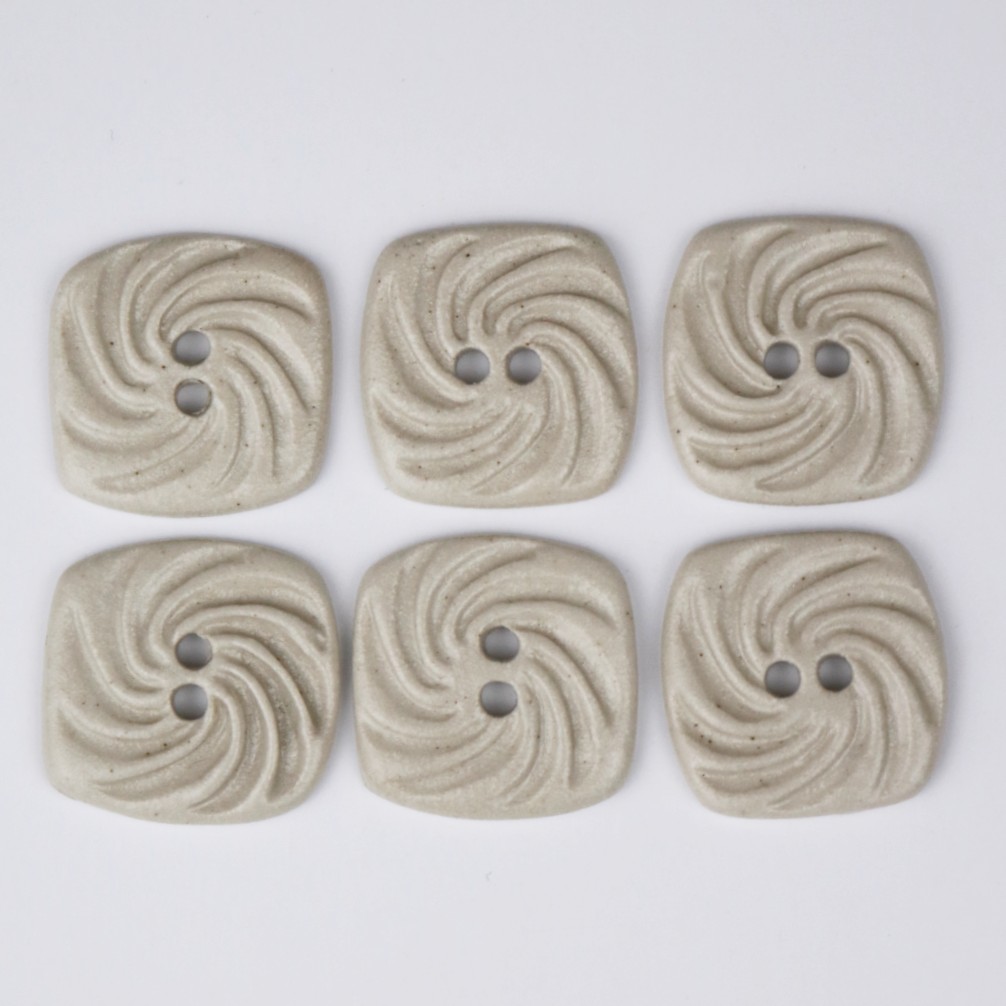 Håndlavede Knapper    Stk  Beige   39 Simpel Vind 39  Nr  21