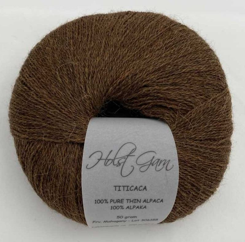 Holst Garn Titicaca 39 Mahogany  100  Tynd Alpaca  Fra Holst Garn