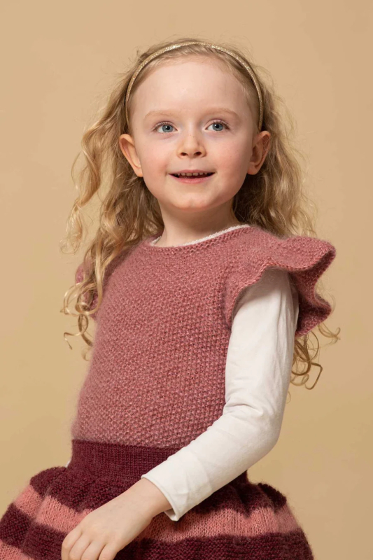 Quot Klokkeblomst Quot  Vest Mayflower 144-    10 år Mayflower Easy Care Og Kid Silk  Fra Mayflower